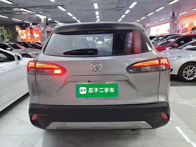 Toyota Corolla Cross — Фото автомобиля 5