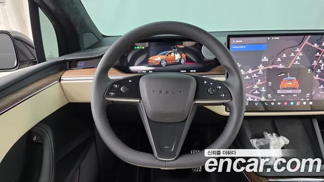Tesla Model X — Фото автомобиля 18