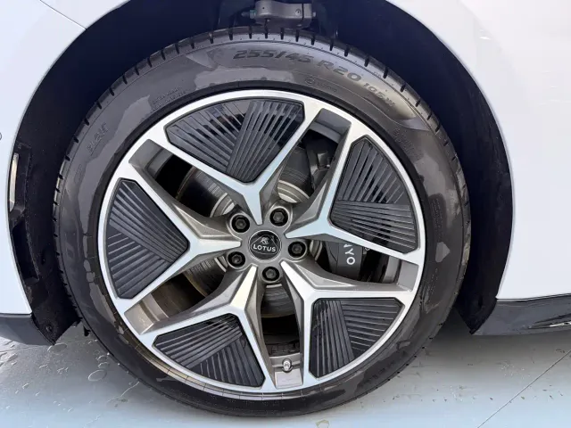 Lotus Emeya — Фото автомобиля 28