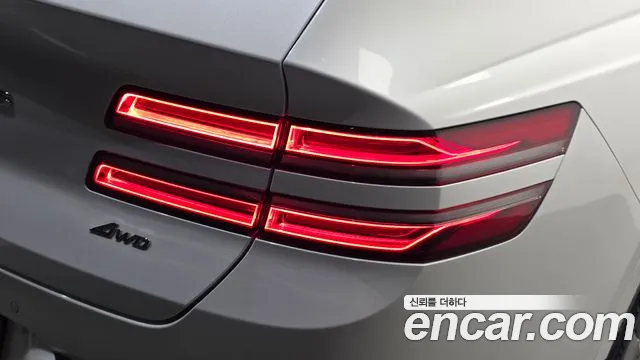 Genesis GV80 — Фото автомобиля 8