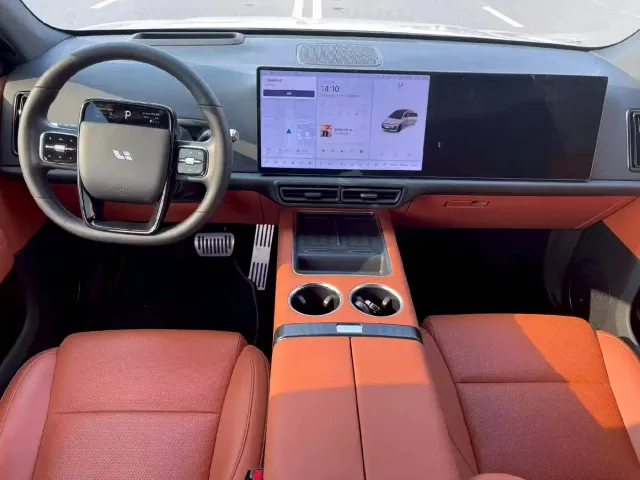 Li Auto L6 — Фото автомобиля 6