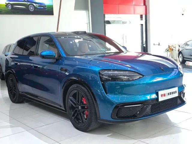 Aito M6 — Фото автомобиля 16