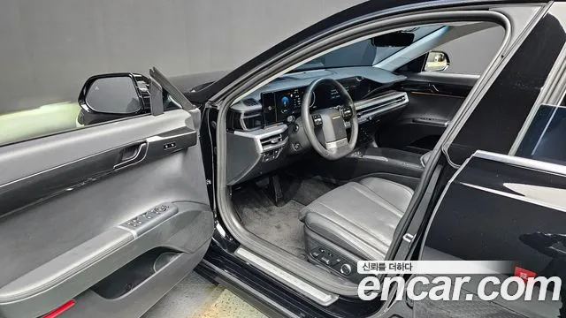 Hyundai Grandeur Grandeur (GN7) 2.5 Бензин 2WD — Фото автомобиля 10