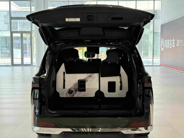Toyota Sienna — Фото автомобиля 11
