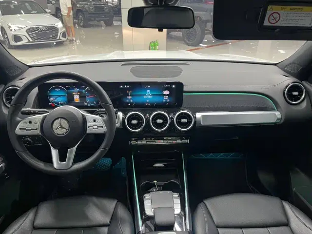 Mercedes-Benz GLB-Class — Фото автомобиля 9
