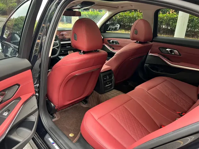BMW 3 Series — Фото автомобиля 13