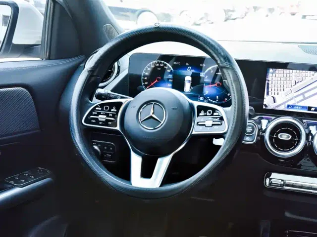 Mercedes-Benz GLA-Class — Фото автомобиля 17