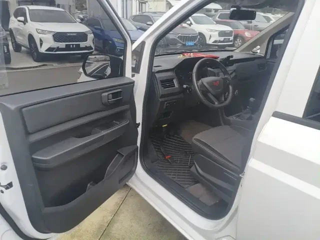 Wuling Hongguang Plus — Фото автомобиля 15