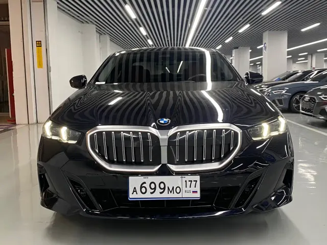 BMW 5 Series — Фото автомобиля 2