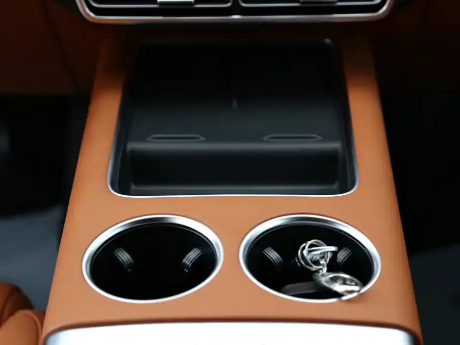 Li Auto Li Auto L7 2023 Pro — Фото автомобиля 19