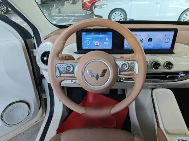 Wuling Bingo — Фото автомобиля 10