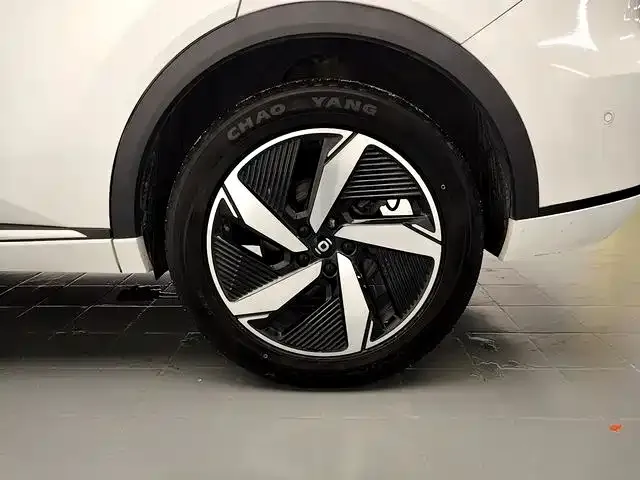 Changan Qiyuan Q05 — Фото автомобиля 16