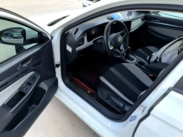 Volkswagen Bora — Фото автомобиля 15