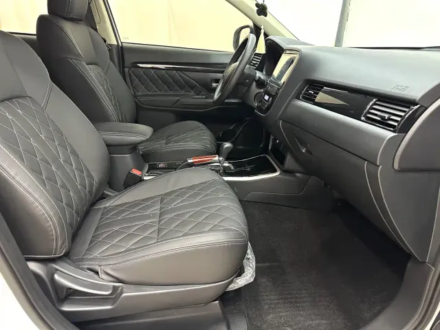 Mitsubishi Outlander — Фото автомобиля 10