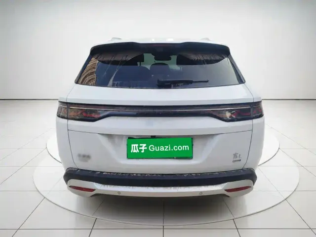 BYD Song L DM-i — Фото автомобиля 3
