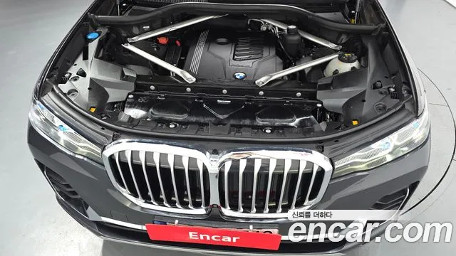 BMW X7 — Фото автомобиля 5
