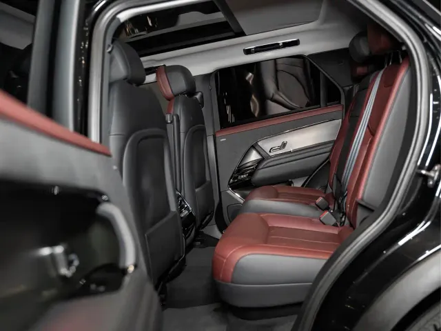 Land Rover Range Rover Sport — Фото автомобиля 15