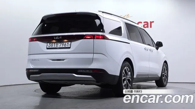 Kia Canival Carnival 4 поколение Бензин 9 мест Prestige — Фото автомобиля 2