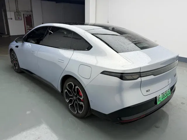 Nissan N7 — Фото автомобиля 4