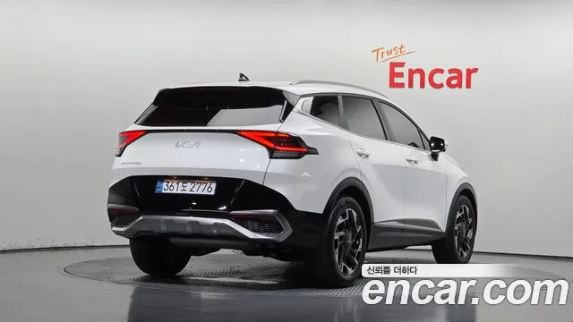 Kia Sportage Sportage 5-е поколение Бензин 1.6 турбо 2WD — Фото автомобиля 2