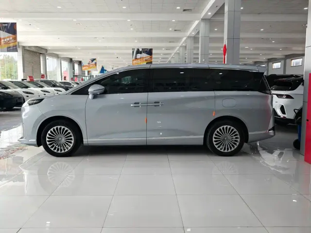 Arcfox Wendao V9 — Фото автомобиля 2
