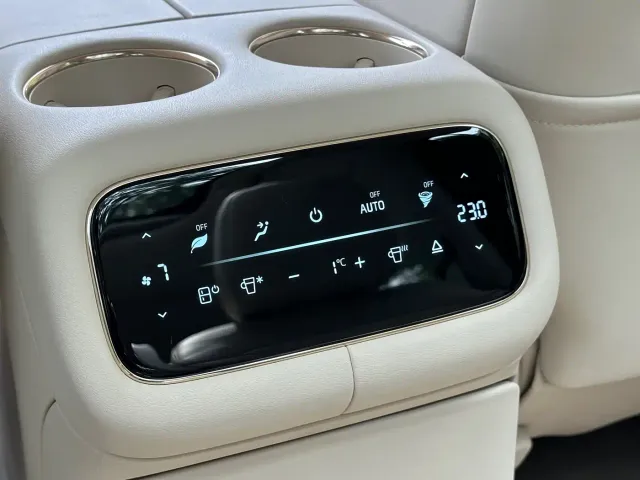 IM Motors LS9 — Фото автомобиля 14
