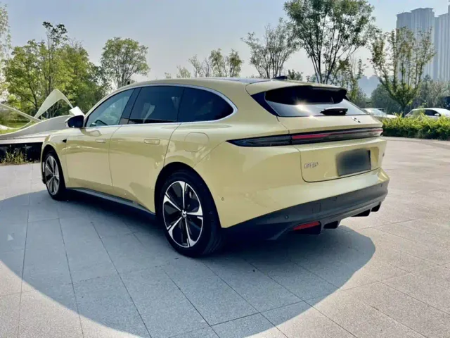 Nio ET5 Touring — Фото автомобиля 16