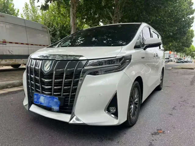 Toyota Alphard — Фото автомобиля 3