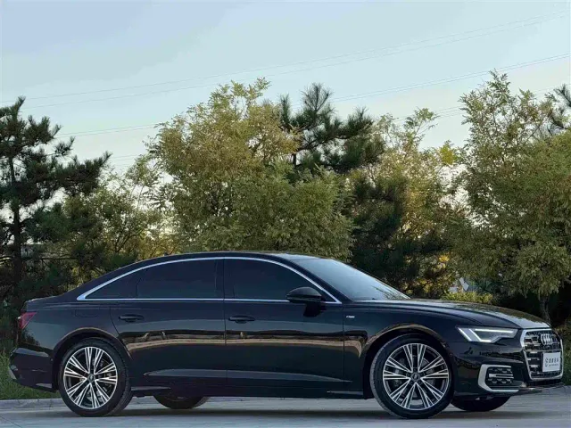Audi A6L — Фото автомобиля 3