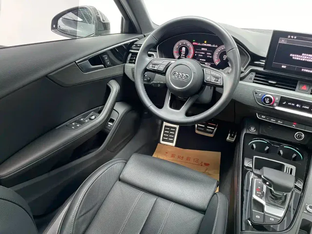 Audi A4L — Фото автомобиля 14
