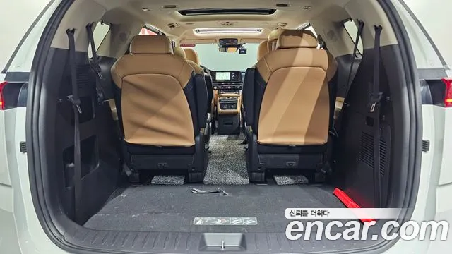 Kia Carnival Generation 4 — Фото автомобиля 29