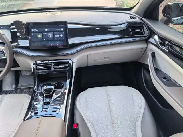 BYD Qin PLUS — Фото автомобиля 12
