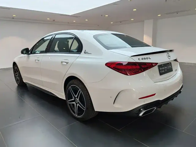Mercedes-Benz Mercedes-Benz C-Class 2024 C 260 L Night Edition Sport — Фото автомобиля 4