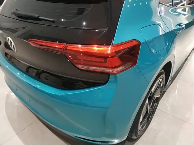 Volkswagen ID.3 — Фото автомобиля 7