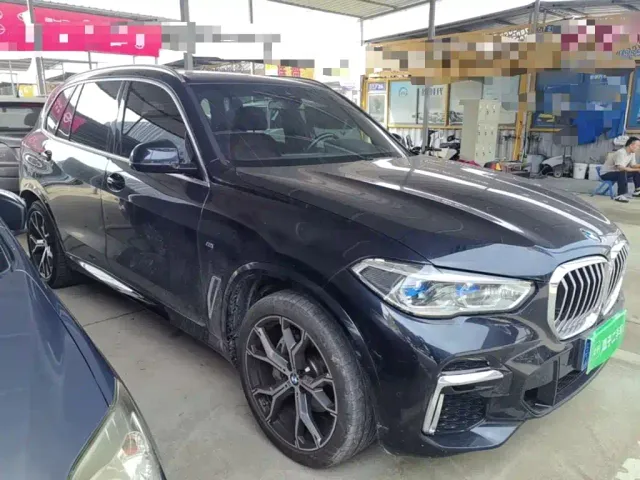 BMW X5 — Фото автомобиля 3