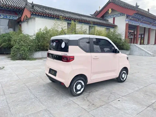 Wuling Hongguang Mini EV — Фото автомобиля 9