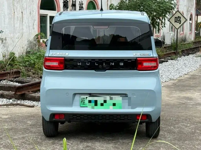 Wuling Hongguang Mini EV — Фото автомобиля 7