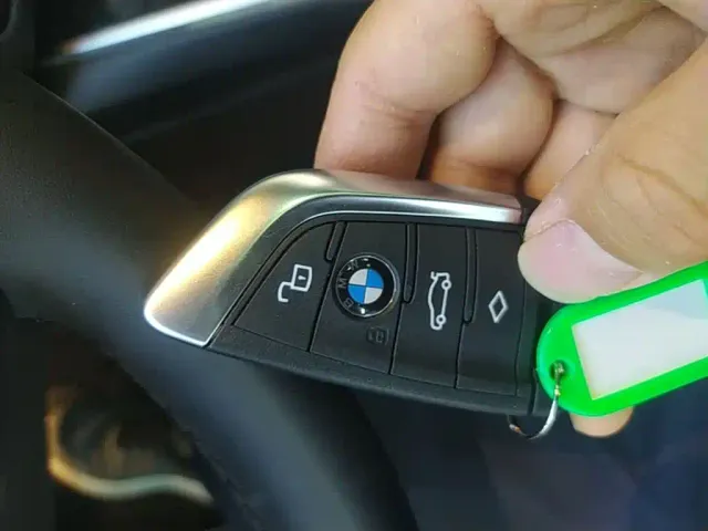 BMW 3 Series — Фото автомобиля 8
