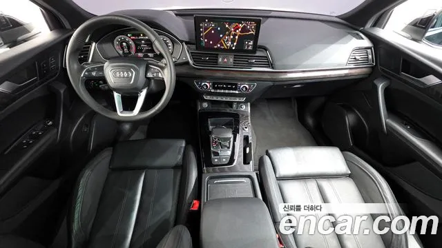 Audi Q5 45 TFSI quattro Premium — Фото автомобиля 4