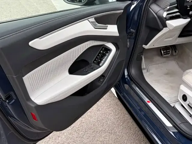 Audi A6L — Фото автомобиля 7