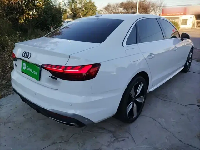Audi A4L — Фото автомобиля 6