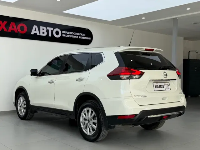 Nissan X-Trail — Фото автомобиля 4