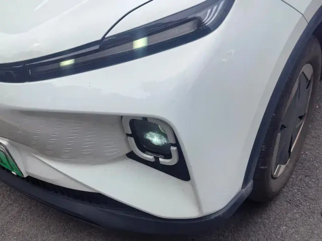 Geely Geometry E Firefly — Фото автомобиля 3