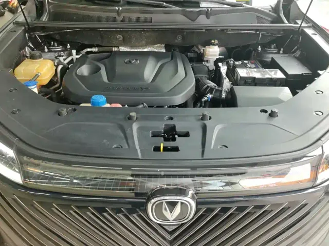 Changan CS75 Plus — Фото автомобиля 10