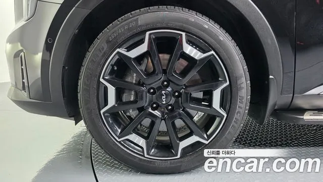 Kia Sorento Бензин 2.5T 2WD — Фото автомобиля 2