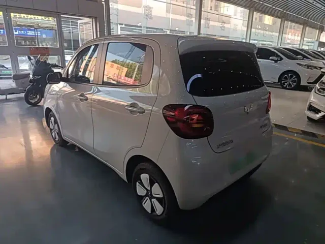 Wuling Hongguang Mini EV — Фото автомобиля 4