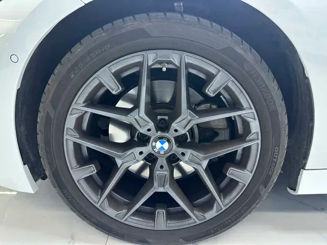 BMW 3 Series — Фото автомобиля 19