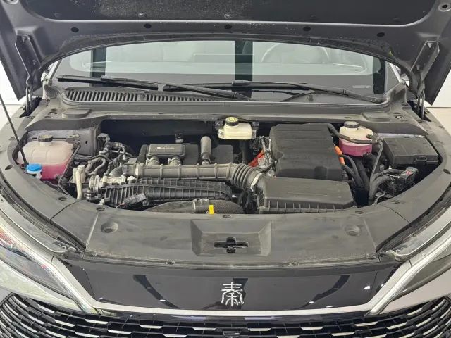 BYD Qin L — Фото автомобиля 4