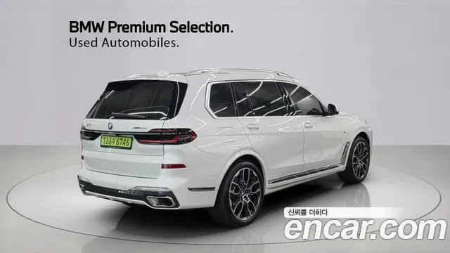 BMW X7 — Фото автомобиля 2
