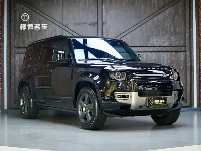 Land Rover Defender — Фото автомобиля 21
